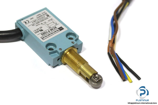 telemecanique-xcmf1022-limit-switch(new)-1