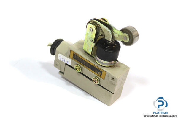 omron-ze-na2-2g-roller-limit-switch(used)