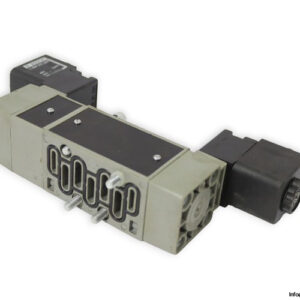 bosch-0-820-027-026-double-solenoid-valve-with-coil-(used)-1