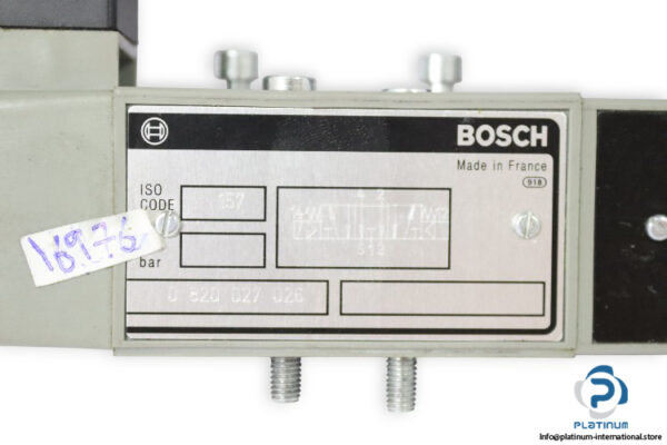 bosch-0-820-027-026-double-solenoid-valve-with-coil-(used)-2
