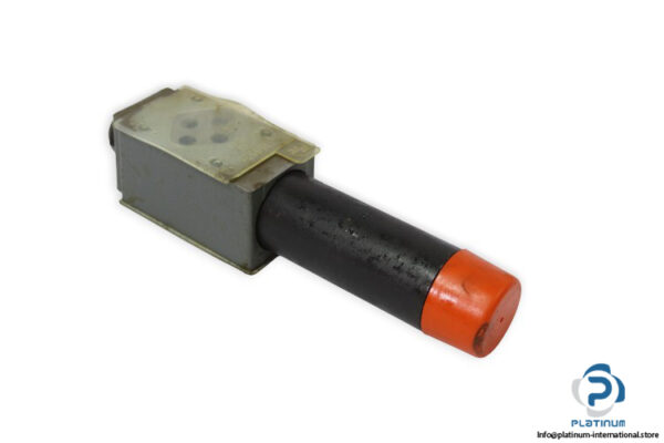 mannesmann-rexroth-R900483785_2-direct-operated-pressure-reducing-valve-(new)