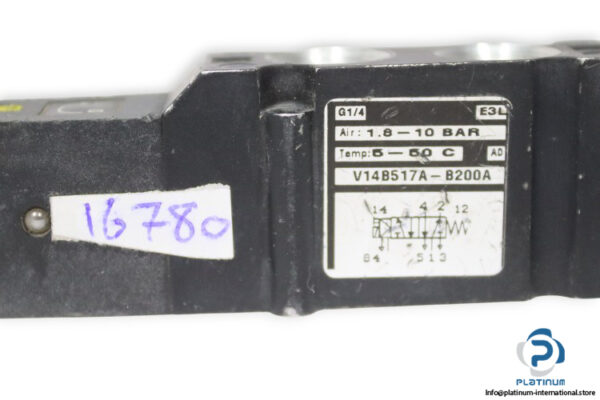 norgren-V14B517A-B200A-single-solenoid-valve-without-coil-(used)-2