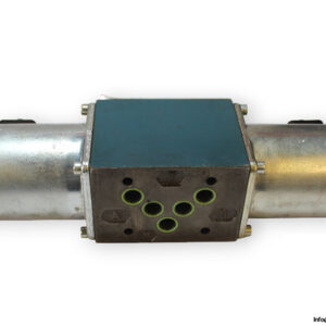 bosch-0-810-001-005-directional-control-valve-3