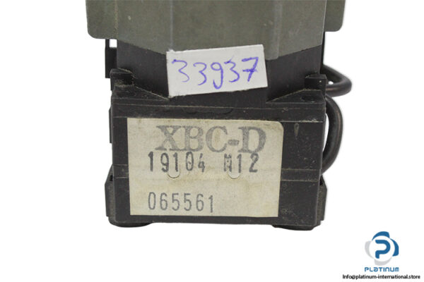 telemecanique-xbc-d-selector-switch(used)-2