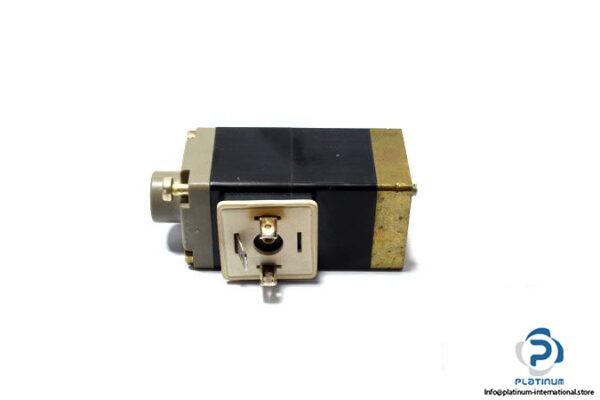 burkert-0313-0-2-0-nbr-ms-flnsch-pn0-10bar-single-solenoid-valve-3