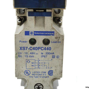 telemecanique-xs7c40pc440-inductive-sensor-2