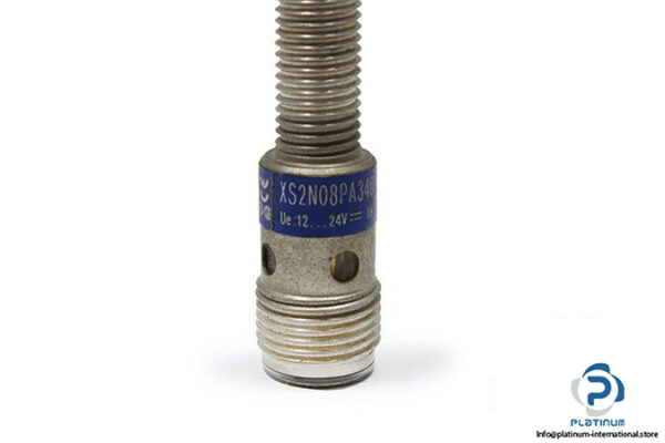 telemecanique-xs2n08pa340d-inductive-sensor-2