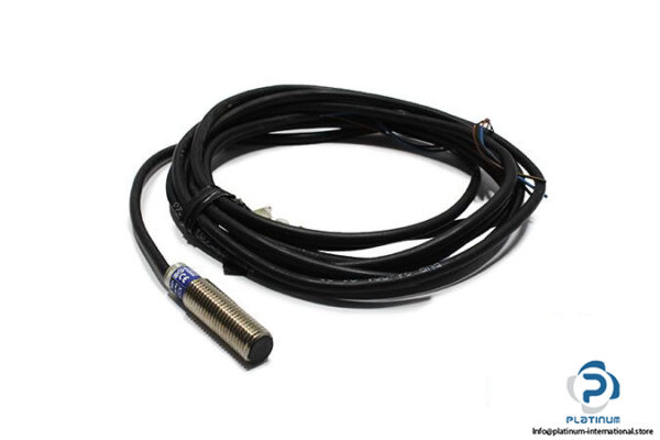 telemecanique-XS508B1PAL2-inductive-sensor