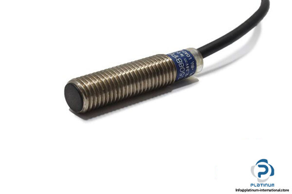 telemecanique-xs508b1pbl2-inductive-sensor-1