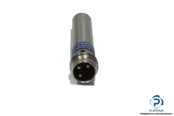 telemecanique-xs506b1pbm8-inductive-sensor-1