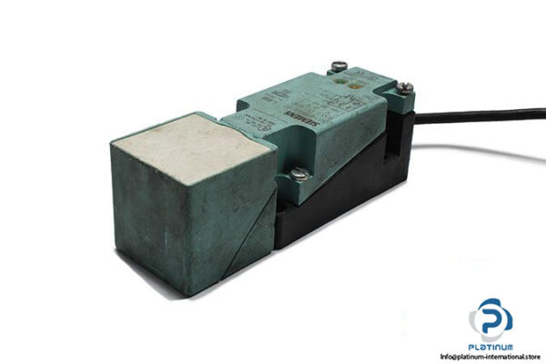 siemens-3rg4031-6ad00-inductive-proximity-sensor-1