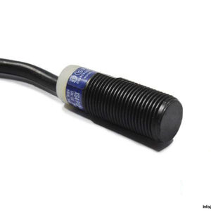 telemecanique-xs4p12pa340-inductive-sensor-1