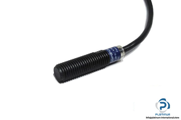 telemecanique-xs4p08pa340l2-inductive-sensor-1