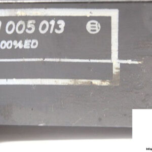bosch-0-810-090-240-solenoid-operated-directional-valve-2