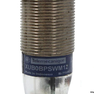telemecanique-xub0bpswm12-photo-electric-sensor-2