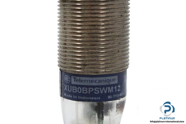 telemecanique-xub0bpswm12-photo-electric-sensor-2