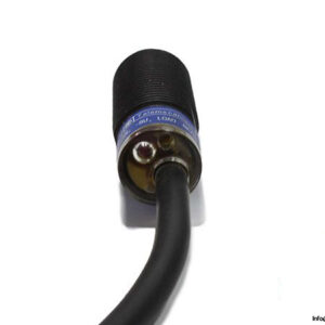 telemecanique-xs4p12na340-inductive-sensor-2