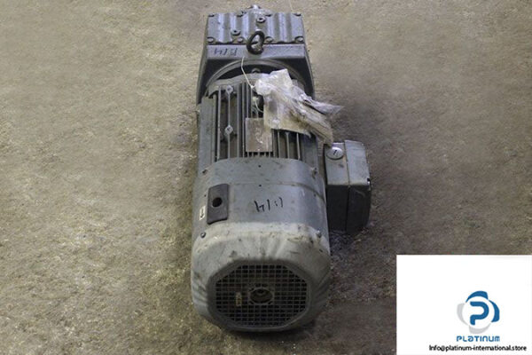 sew-r77-drl132s4be11hr_is_tf_es7s-helical-bevel-gearmotor-2