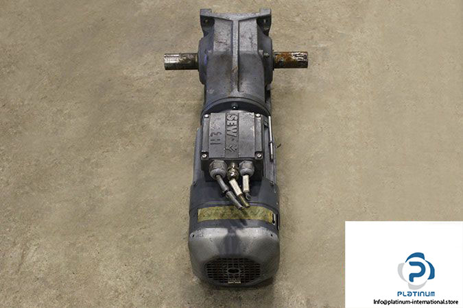 sew-k67-drl90l4_be5_hr_is_tf_es7s-helical-bevel-gearmotor-2