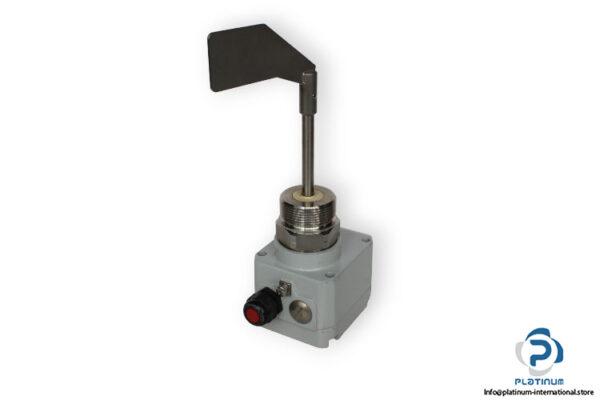 uwt-rn3001_sg29-aw11xa7b7a-rotary-paddle-level-switch-new