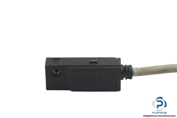 smc-d-h7a2-magnetic-solid-state-auto-switch-1