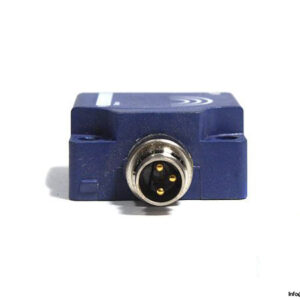 telemecanique-xs7e1a1pam8-inductive-sensor-2