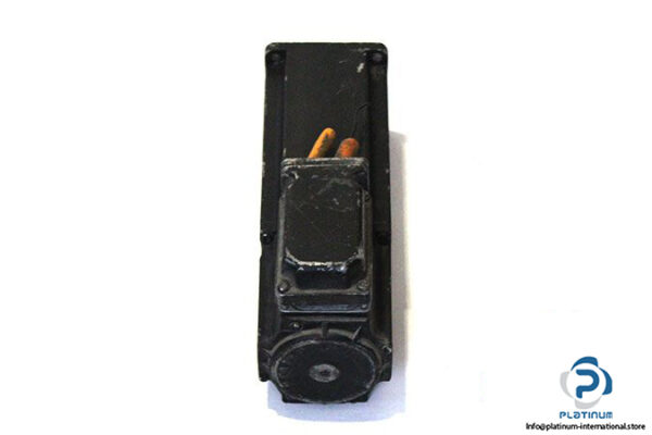 rexroth-indramat-mkd041b-144-kg1-kn-permanent-magnet-motor-2