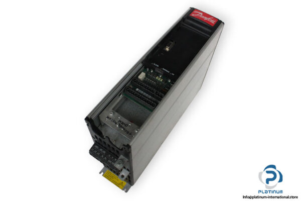 danfoss-vlt5003pt5b20str3dlf00a00c0-variable-speed-drive-used