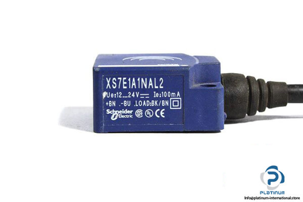 telemecanique-xs7e1a1nal2-inductive-sensor-2