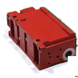 schmersal-tkm_90-safety-interlock-switch-1