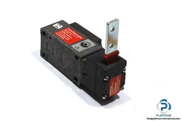 euchner-nz1vz-528-e-safety-switch-1