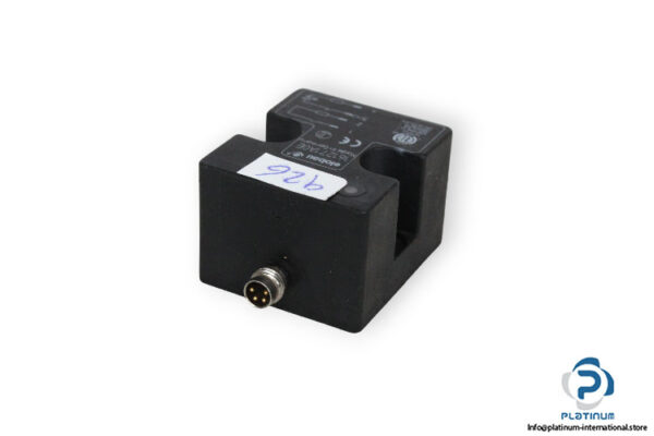 elobau-161271a0e-safety-sensor-used