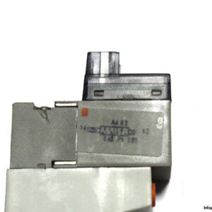 smc-sy3120-5l0u-c4-q-solenoid-valve-2