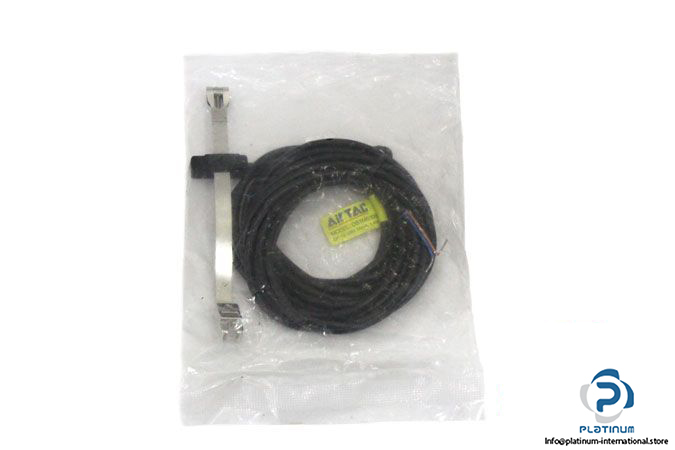 airtac-ds1m030s32-magnetic-sensor-1
