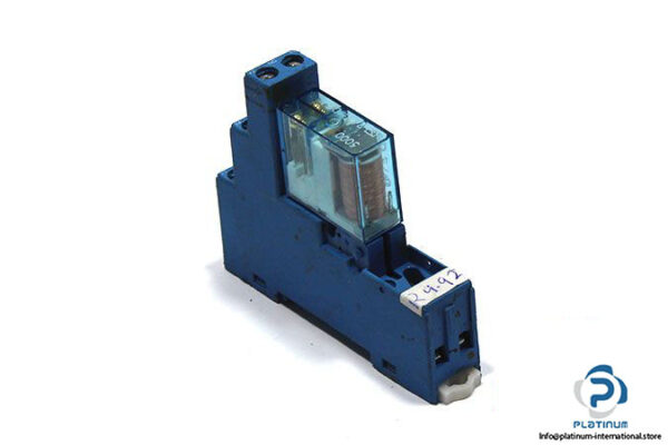 finder-40.52-relay-with-95.95.3-socket