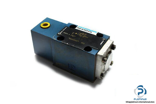 rexroth-R900449957-solenoid-operated-directional-valve