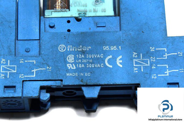 finder-40-52-relay-with-95-95-1-socket-2