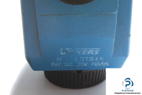vickers-dg4v-3s-0b-m-u-h5-60-solenoid-operated-directional-valve-3