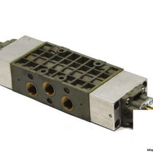 bosch-0-820-017-228-double-solenoid-valve-1