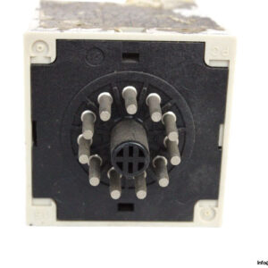 omron-h3ca-a-solid-state-timer-used-2