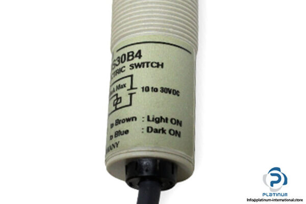 omron-e3f2-ds30b4-photoelectric-sensor-new-3