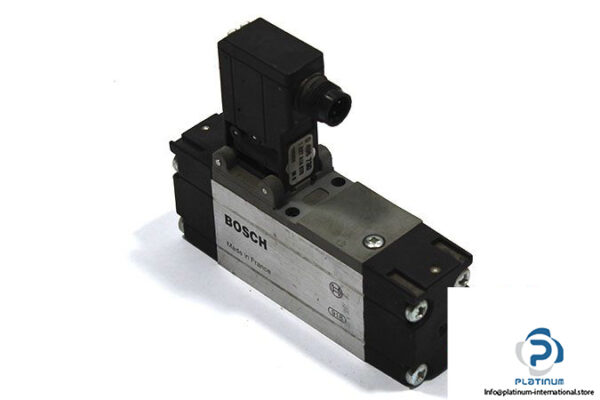 bosch-0-820-051-702-double-solenoid-valve