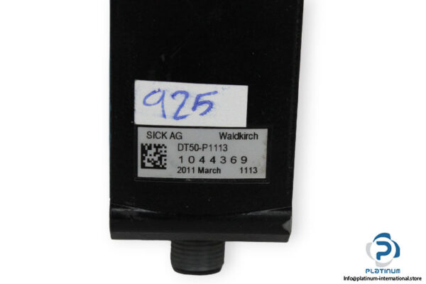 sick-dt50-p1113-distance-sensor-used-3