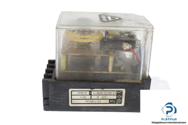 dold-zr-715n-2u-timer-2