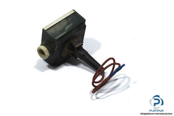 landis-QAM-21-duct-temperature-sensor