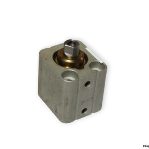 bosch-0822010021-compact-cylinder