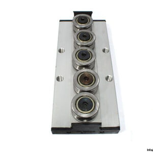 sne-sgb35-uu-bearing-slide-block-1