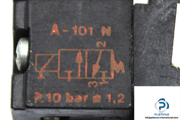 univer-e-0120-double-solenoid-valve-4
