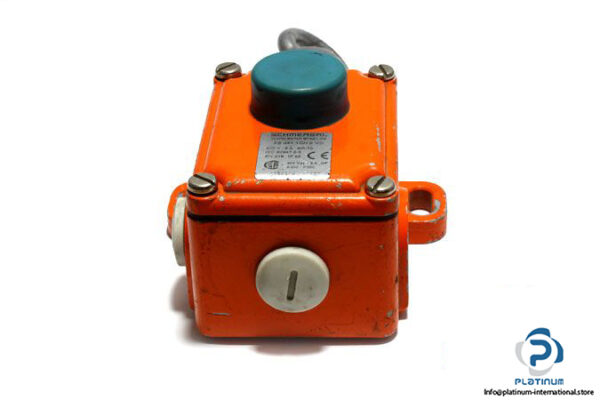 schmersal-zs-441-1o_1s-vd-limit-switch-3