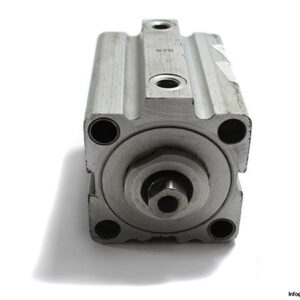 bosch-0-822-10-867-compact-cylinder-1